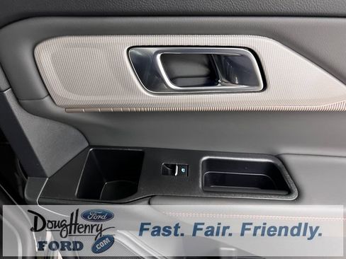 New 2026 Ford Explorer Active image 34