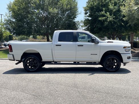 Used 2025 RAM 2500 Big Horn AWD/4WD image 10