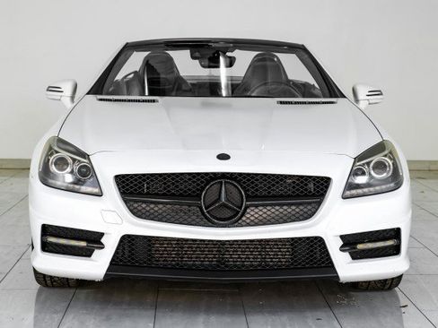 Used 2014 Mercedes-Benz SLK 250 image 3