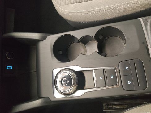 Used 2020 Ford Escape SE image 26