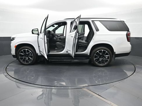 Used 2022 Chevrolet Tahoe RST w/ Luxury Package AWD/4WD image 28