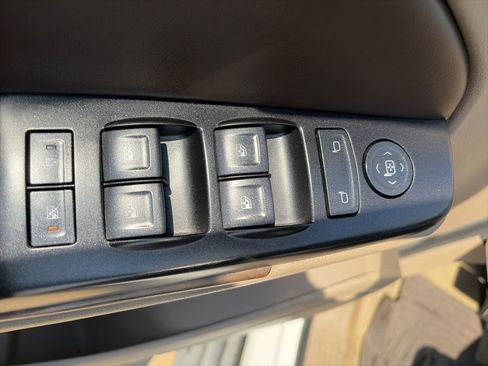 Used 2016 Chevrolet Tahoe LS AWD/4WD image 13