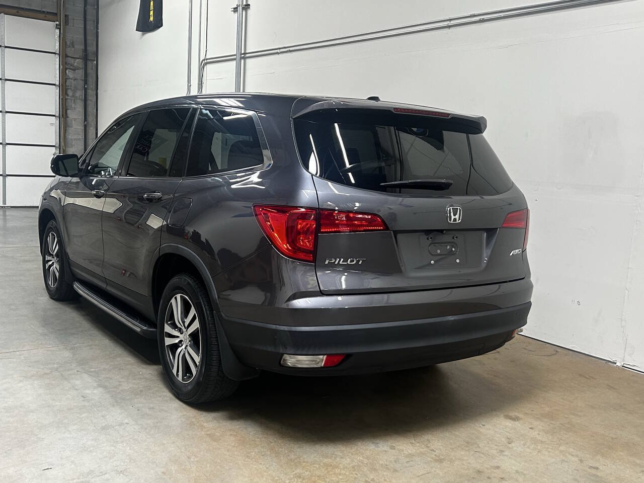 Used 2016 Honda Pilot EX image 4