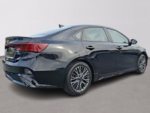 Used 2023 Kia Forte GT-Line w/ GT-Line Premium Package image 6