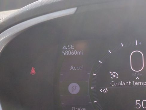 Used 2019 Chevrolet Volt LT w/ Comfort Package image 18