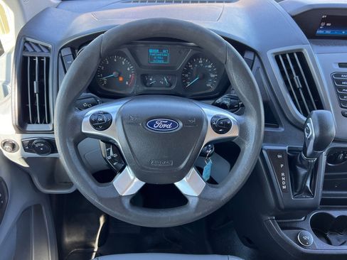 Certified 2018 Ford Transit 150 XL image 15