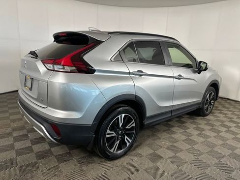 Used 2023 Mitsubishi Eclipse Cross SE image 3