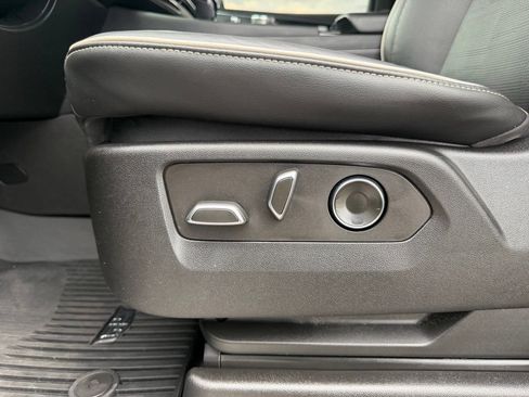 Used 2023 Cadillac Escalade Sport w/ LPO, ONYX Package AWD/4WD image 24