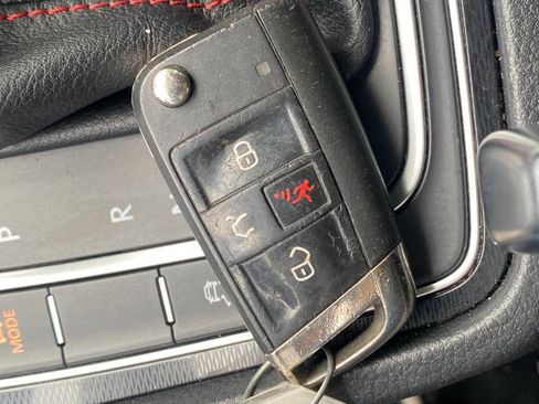 Used 2016 Volkswagen GTI SE w/ Lighting Package (SEL) FWD image 19