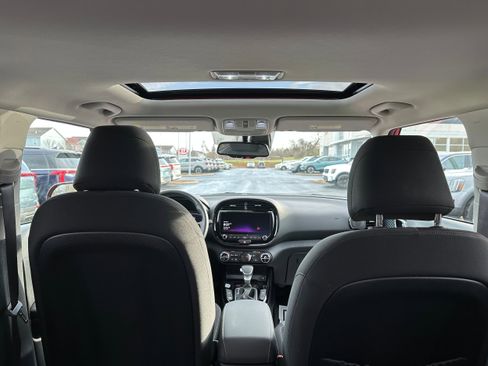 Used 2024 Kia Soul EX image 11