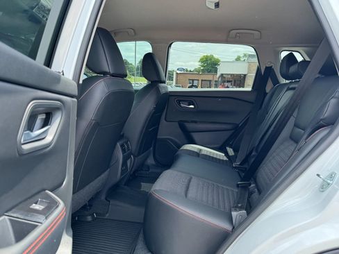 Used 2025 Nissan Rogue SV w/ Rock Creek Premium Package AWD/4WD image 10
