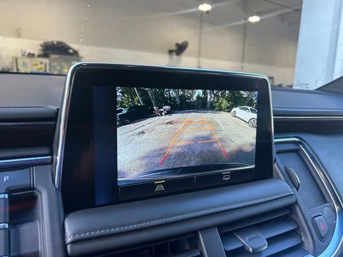 Used 2023 Chevrolet Suburban LT image 11