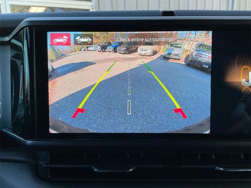 Used 2024 Jeep Wrangler Unlimited Rubicon w/ Technology Group image 21