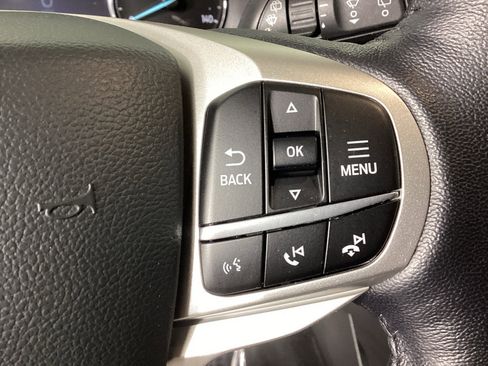 Used 2022 Ford Explorer XLT w/ Equipment Group 202A AWD/4WD image 27