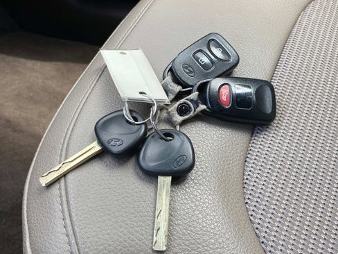 Used 2015 Hyundai Tucson SE AWD/4WD image 32