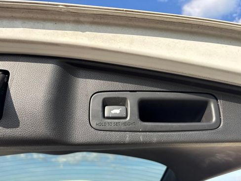 Used 2019 Honda CR-V EX-L image 11
