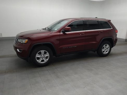 Used 2017 Jeep Grand Cherokee Laredo RWD image 2
