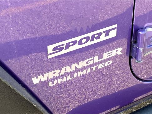 Used 2017 Jeep Wrangler Unlimited Sport AWD/4WD image 31