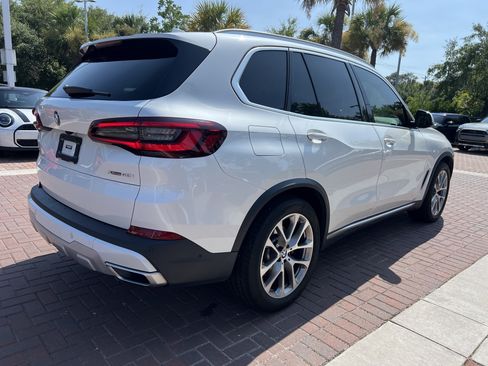 Used 2022 BMW X5 xDrive40i w/ Premium Package AWD/4WD image 10