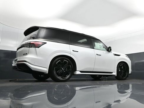 New 2026 INFINITI QX80 4WD w/ Sport Exterior Package image 45