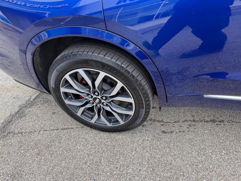 Used 2025 Cadillac XT6 Sport w/ Platinum Package image 10