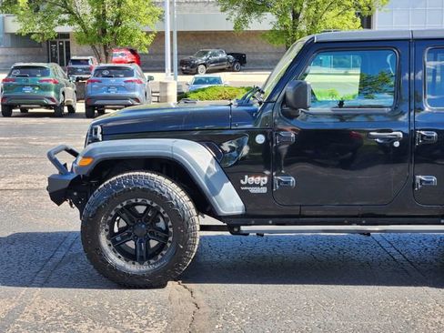 Used 2019 Jeep Wrangler Unlimited Sport S AWD/4WD image 2