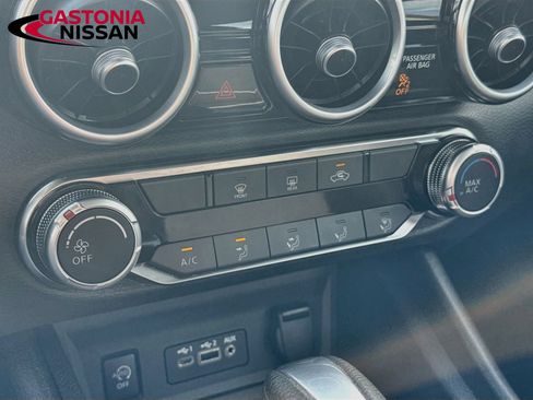 Used 2024 Nissan Sentra SV FWD image 19