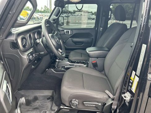 Used 2023 Jeep Gladiator Sport w/ Off Road Group AWD/4WD image 27