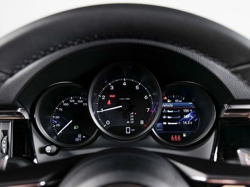 New 2026 Porsche Macan AWD/4WD image 21