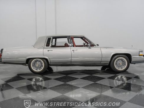 Used 1991 Cadillac Brougham image 13