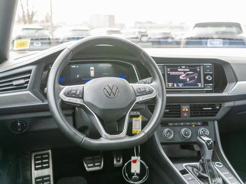 Used 2024 Volkswagen Jetta Sport FWD image 14