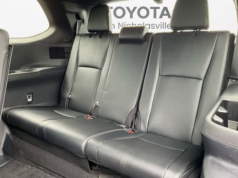 Used 2025 Toyota Grand Highlander AWD Hybrid image 20