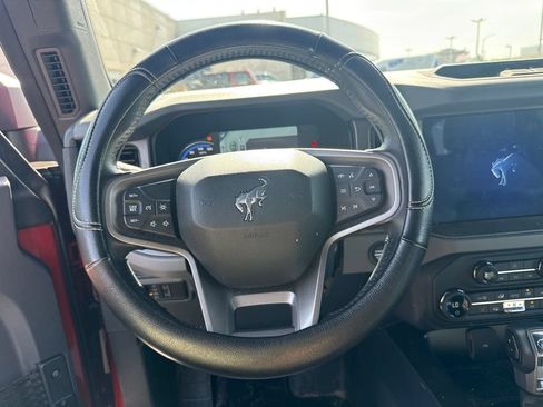 Used 2024 Ford Bronco Black Diamond AWD/4WD image 3