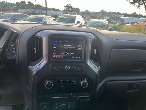 Used 2021 Chevrolet Silverado 1500 W/T w/ WT Value Package AWD/4WD image 16