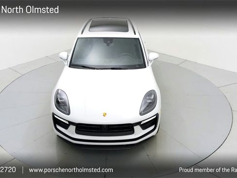 Used 2022 Porsche Macan image 19