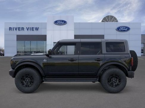New 2026 Ford Bronco Outer Banks w/ Sasquatch Package AWD/4WD image 3