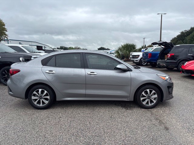 Used 2023 Kia Rio S w/ Technology Package FWD image 4