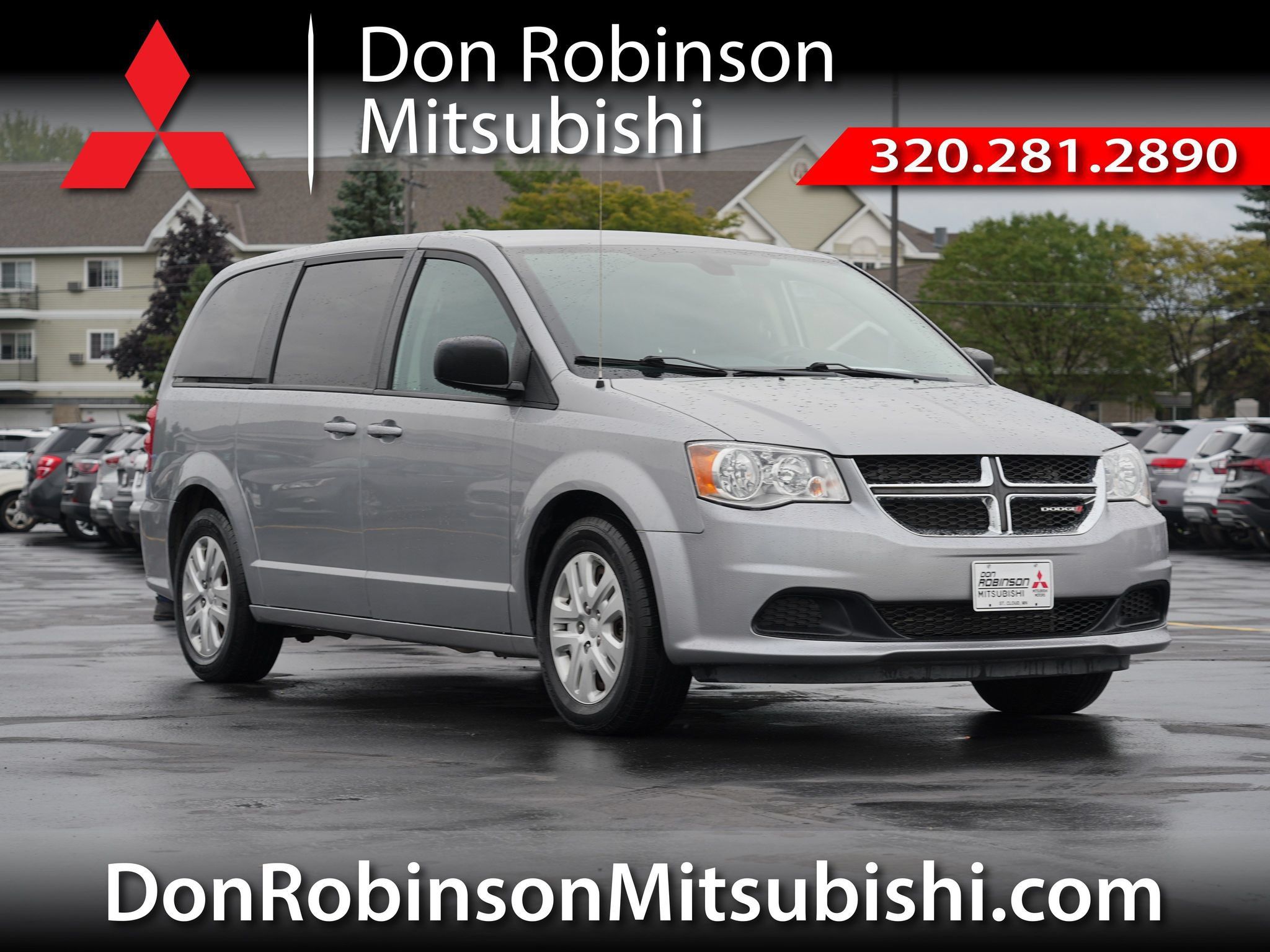 Used 2018 Dodge Grand Caravan SE w/ UConnect Hands-Free Group FWD image 1