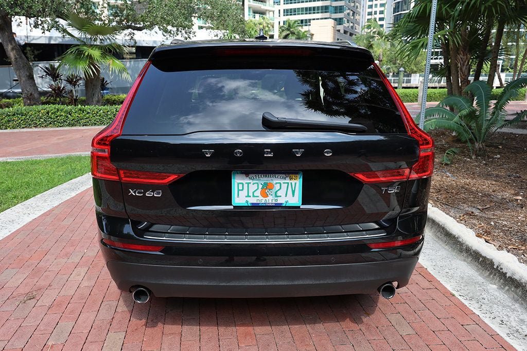 Used 2019 Volvo XC60 T5 Momentum w/ Multimedia Package AWD/4WD image 21