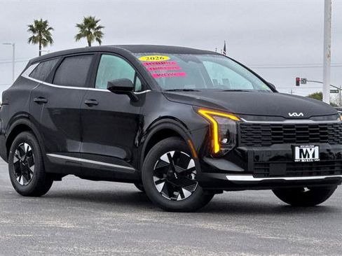 New 2026 Kia Sportage LX image 2