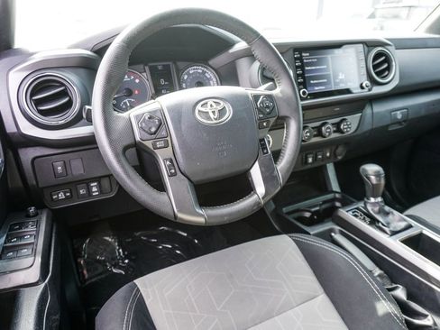 Used 2020 Toyota Tacoma TRD Sport RWD image 13