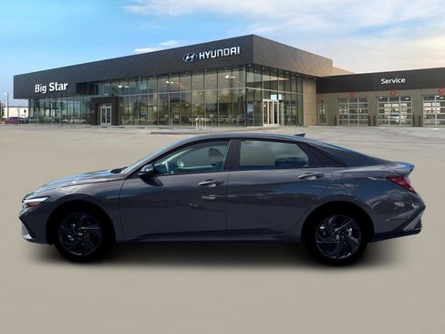New 2026 Hyundai Elantra Sport image 3