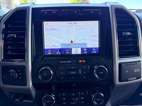 Used 2019 Ford F250 Lariat w/ Lariat Ultimate Package AWD/4WD image 32