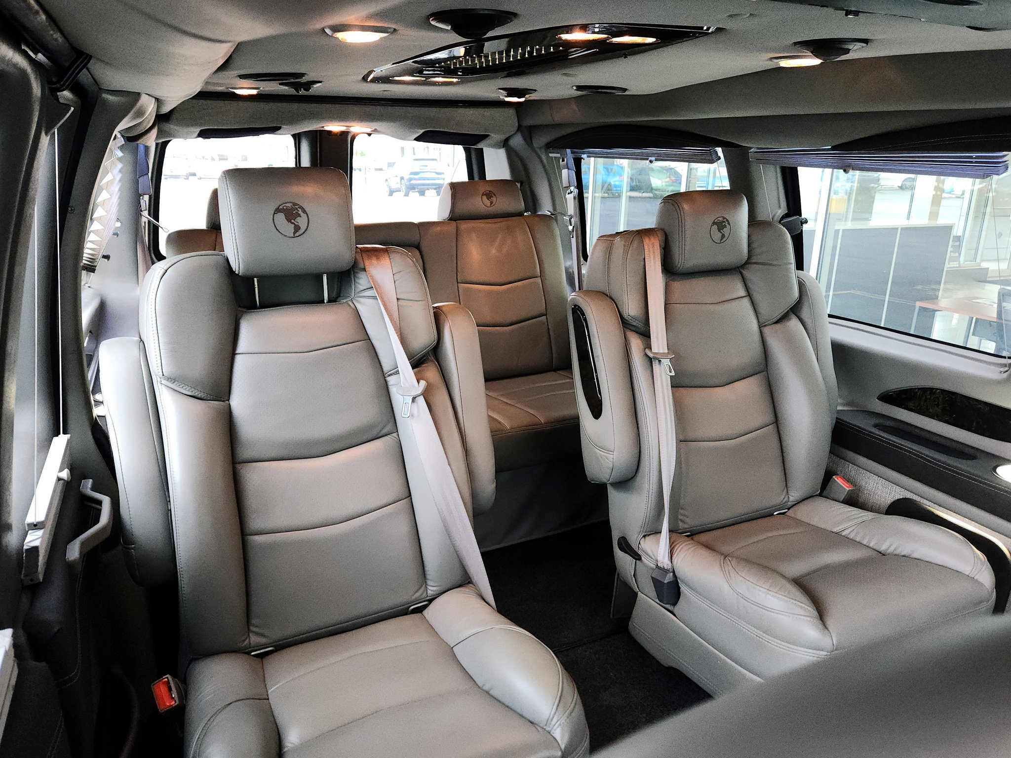 Used 2022 GMC Savana 2500 w/ Enhanced Convenience Package RWD image 40
