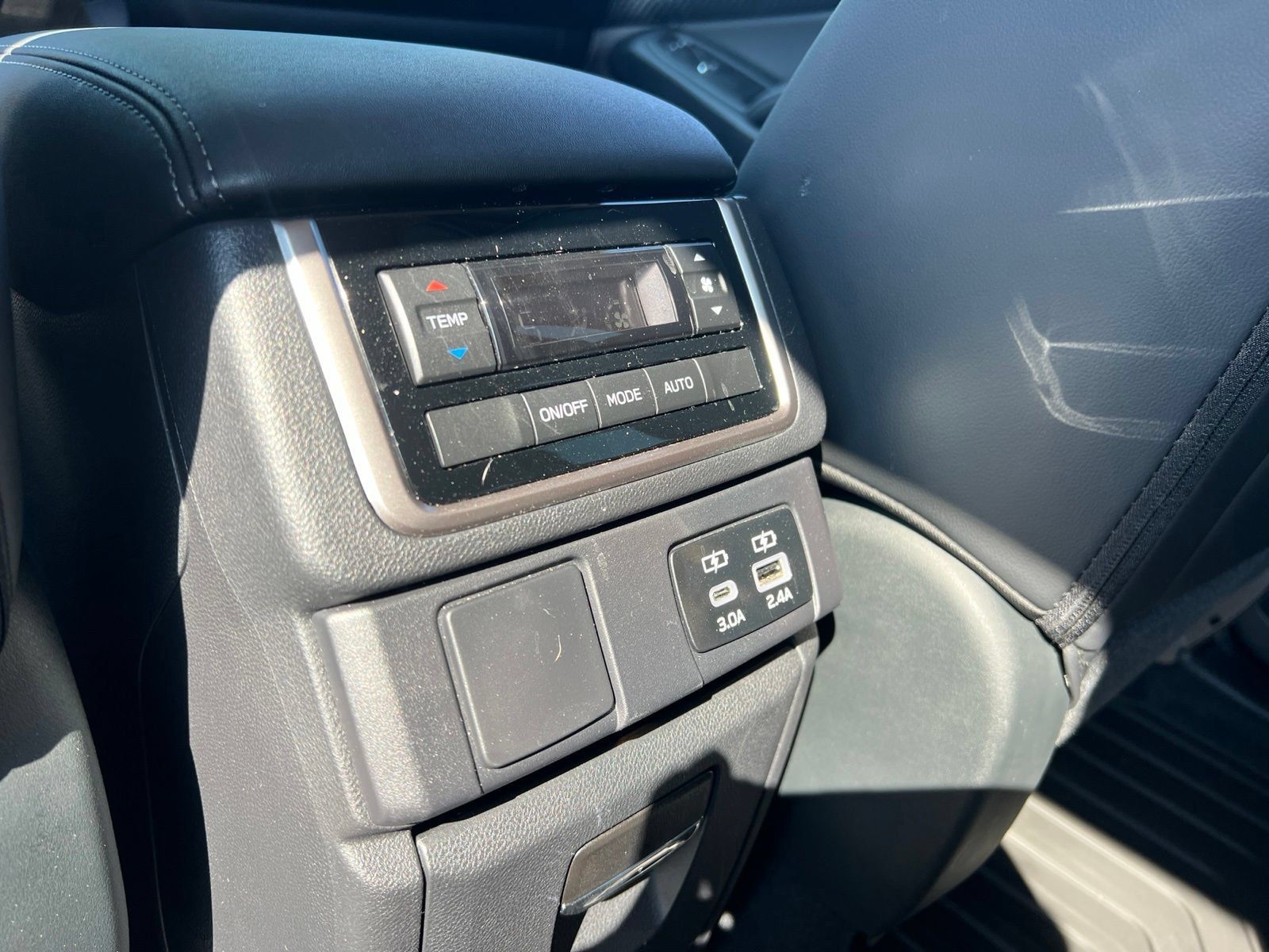 Used 2026 Subaru Ascent Premium AWD/4WD image 32