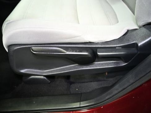 Used 2018 Honda CR-V LX image 25