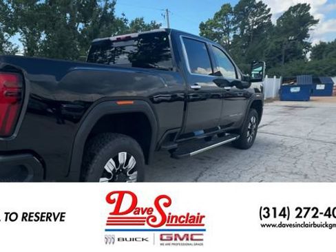 New 2026 GMC Sierra 3500 Denali w/ Denali Reserve Package AWD/4WD image 8