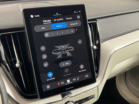 New 2026 Volvo XC60 B5 Ultra w/ Climate Package image 15