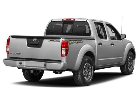 Used 2015 Nissan Frontier Desert Runner RWD image 6