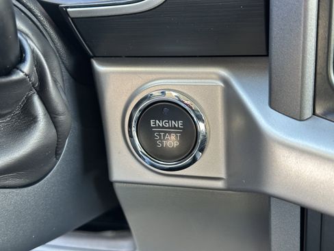 Certified 2022 Ford F150 XLT w/ Equipment Group 302A High image 22